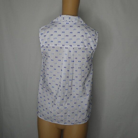 CeCe Clipped Swiss Dot Button Up Shirt Sleeveless - Picture 10 of 10